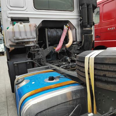 Tubeless Tyres Hydraulic Transport Truck with Sinotruk Chassis and Manual Transmission