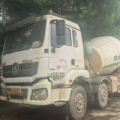 Sinotruk Concrete Mixer Truck Hydraulic Steering Diesel 12m sup3 with CE Certification