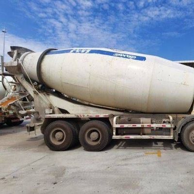 12m3 Diesel Sinotruk Concrete Mixer Truck with Hydraulic Steering System and Tyre