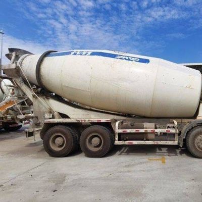 8 Displacement Sinotruk Diesel 2m3 Concrete Mixer Truck with Hydraulic Steering System