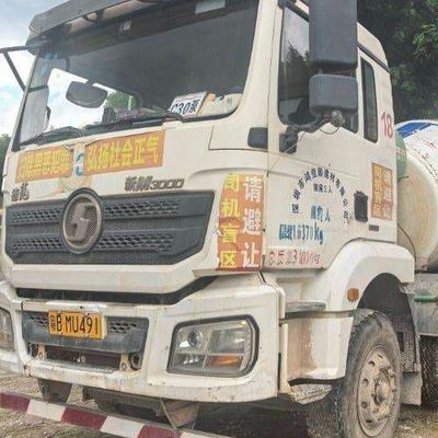 Sinotruk 8m3 Diesel Agitator Lorry Truck with Hydraulic Steering Customized Request