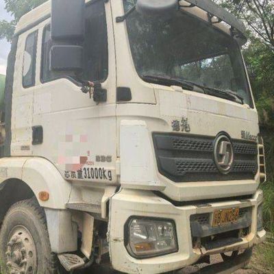 Fuel- 6x4 Hydraulic Steering Sinotruk 2m3 Concrete Mixer Truck for Heavy Duty Applications