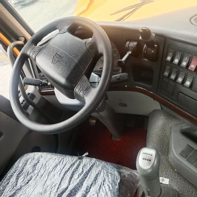 Sinotruck 6X4 Tractor Truck with Powerful Diesel Engine and Hydraulic Steering System