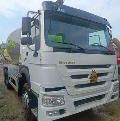12m3 HOWO Professional Concrete Mixer Truck with Manual Transmission and 380HP Engine