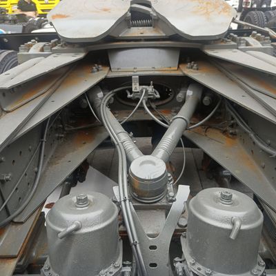 Tubeless Tire Design Economical Diesel Tractor for Long Hauls and Towing Semi Trailer