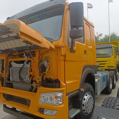 Enhanced Driver Comfort Sinotruck 6X4 Tractor with Customizable Air Suspension