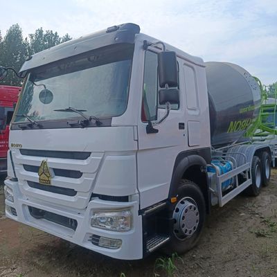 Customized HOWO 12m3 380HP Utility Concrete Mixer Truck with Hydraulic Steering System
