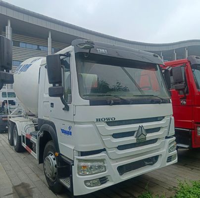 Sinotruk Chassis HOWO 12m3 Self Concrete Mixer Truck Ideal for Construction Equipment