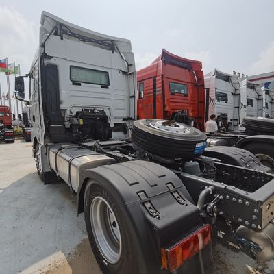 Cost-Friendly Heavy Duty CNG Tractor Truck with Air Suspension Seat ISO Certified