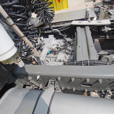 Durable Transport Truck for Long-Distance Hauling and Euro 5 Emission Standard