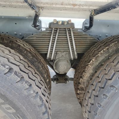 Customized Request Tyres Hydraulic Steering Agitator Lorry for Construction Vehicles