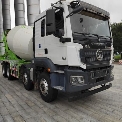 Concrete Mixing Sinotruk Chassis Agitator Lorry with Hydraulic Steering
