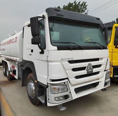 Sinotruk Chassis Water Delivery Truck for Safe Drinking Water Transport