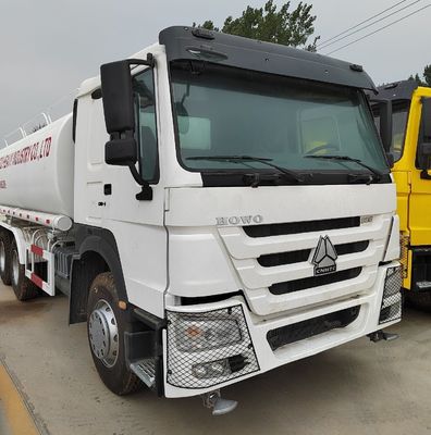 Sinotruk HOWO 6X4 15000L 2000m sup3 Drinking Spraying Water Delivery Truck