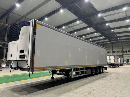 Large Volume Food Transport Sinotruk Chassis Refrigerated Trailer 8.000kg Gross Weight
