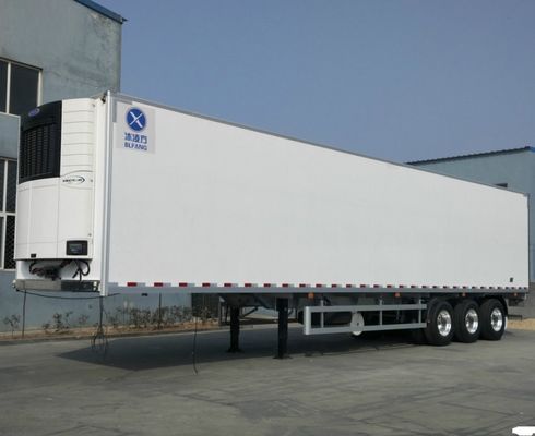 Large Volume Food Transport Sinotruk Chassis Refrigerated Trailer 8.000kg Gross Weight