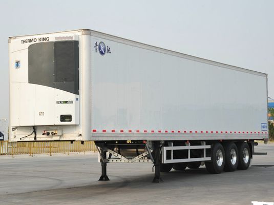 Large Volume Food Transport Sinotruk Chassis Refrigerated Trailer 8.000kg Gross Weight