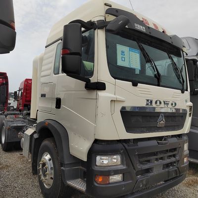 Sinotruk HOWO Cnl LNG Tractor Head for Towing Semi Trailer 6×4 Drive Wheel Performance
