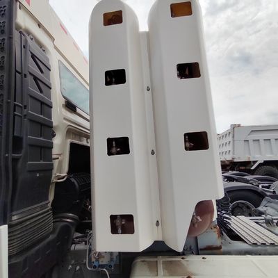 Initial Payment Heavy-Duty CNG/LNG Sinotruk HOWO Trucks for International Distributors