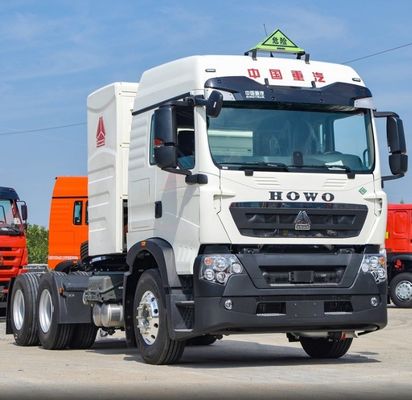 CNG/LNG Sinotruk HOWO 336/371/420HP 6X4/8X4 10/12 Wheeler Used Tractor Head Cargo Truck