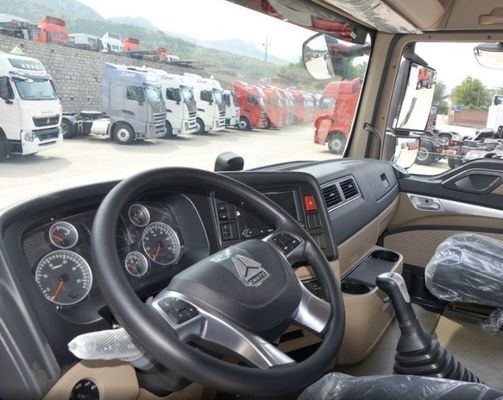 336HP Sinotruk HOWO Cargo Transport Vehicle with ≤5 Seats and Affordable CNG/LNG