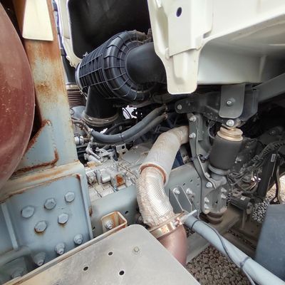 Used Sinotruck HOWO 6X4 CNG Tractor Truck Load Capacity 31-40t GCC Tire Certification