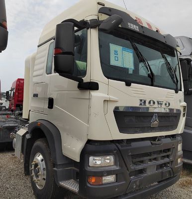 Searching for Towing Semi Trailer Look No Further than CNG Tractor Truck HOWO 440HP
