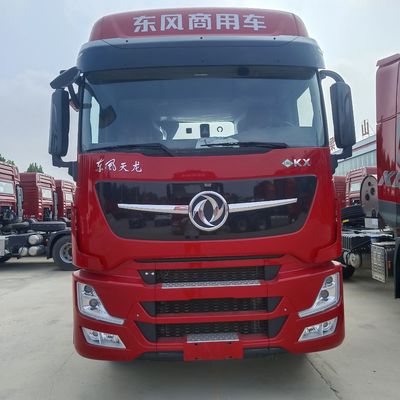 Dongfeng Tianlong 6X4 LNG Automatic Transmission Tubeless Tire Traction Transport Truck