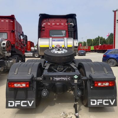 Dongfeng Tianlong 6X4 LNG Automatic Transmission Tubeless Tire Traction Transport Truck