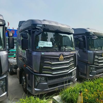 Automatic Transmission Heavy Truck Euro6 HOWO LNG Tractor Trailer Head for Heavy Duty