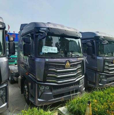 2024 HOWO 6X4 Manual Left Trailer Diesel Commercial Scraper for Initial Payment
