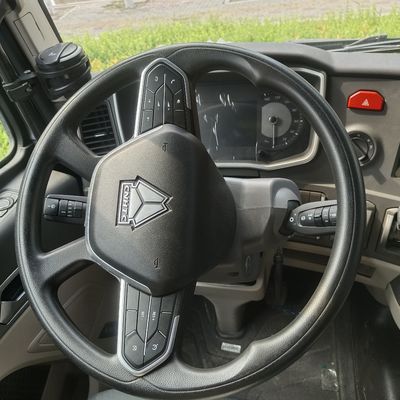 2024 HOWO 6X4 Manual Left Trailer Diesel Commercial Scraper for Initial Payment