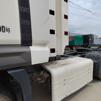 Customized Package Size HOWO N 440/460HP 6X4 LNG/CNG Tractor Trucks for Cargo Transport