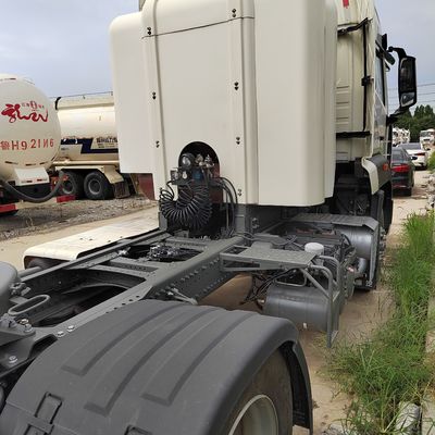 Sinotruck Sitrak HOWO 6X4 CNG Heavy Duty Truck with Advanced Technology and Features