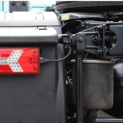 Front Lifting Style Dumping Type 4×2 FAW X6000 510HP Tractor Truck for LNG and CNG Fuel