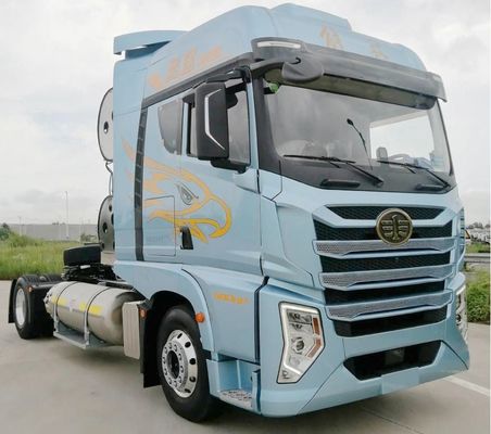 Manual Transmission FAW X6000 Tractor Truck Affordable LNG and CNG with ≤5 Seats