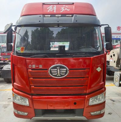 FAW Jiefang J6plng6X4 Tractor Transport Trucks with Front Lifting Style Dumping Type
