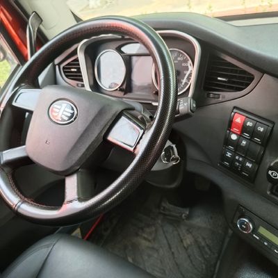 Sales of Second-Hand J6p Towing Truck with Power Assistance Engine Capacity＞8L Option