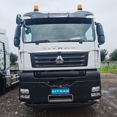 Sinotruk Sitrak 600L Fuel Tank Tractor Truck with Air Suspension and 390 Horsepower