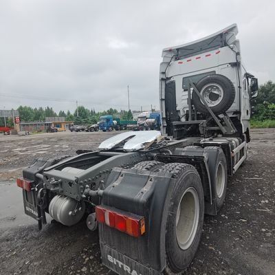 Capacity Manual Transmission Sinotruk Sitrak CNG Tractor for Long-Distance Hauling