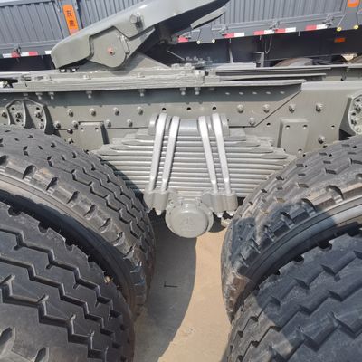 ZZ4257N3247E1H Sinotruk HOWO Tractor Trailer with 600L Fuel Tank and Fuel