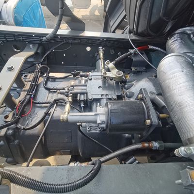 ZZ4257N3247E1H Sinotruk HOWO Tractor Trailer with 600L Fuel Tank and Fuel