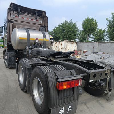 Customized Request Liberation Jh6 Power Steering Gas Truck with Tyres and Features