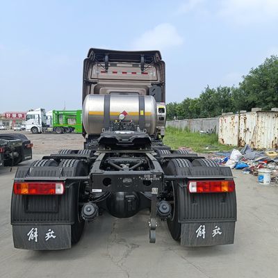 Customized Request Liberation Jh6 Power Steering Gas Truck with Tyres and Features