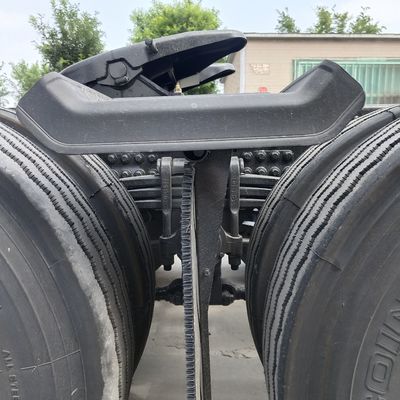 630HP Gas Tractor Transport Truck with Tyres and ISO Certification by Sinotruk Chassis