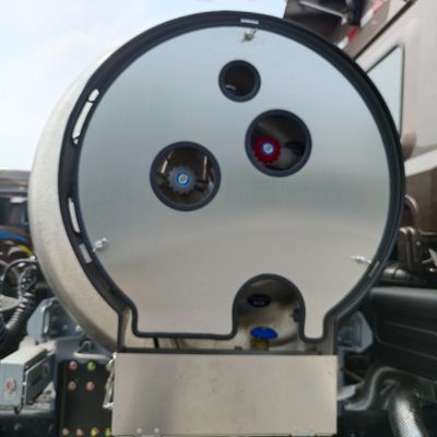 Sinotruk Chassis Liberation Jh6 Gas Transport Truck with Hydraulic Power Assistance