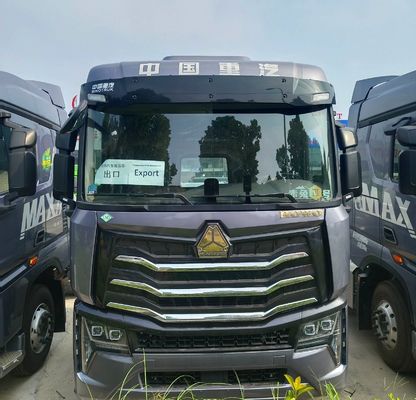 Steering System Heavy Duty HOWO LNG Traction Truck 6*4/4*2/6*2 580-700HP Customization