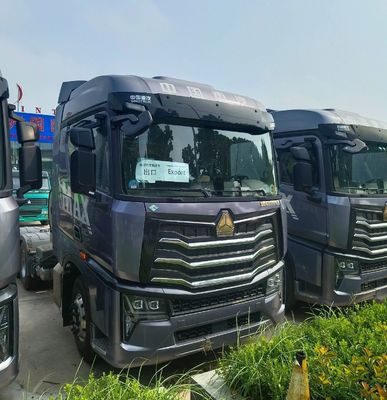 6x4 HOWO LNG Traction Truck 480HP to 700HP Transport Truck with After-sales Service
