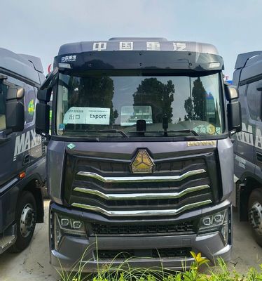 2024 Euro6 HOWO LNG Traction Truck 6 * 4/4 * 2/6 * 2 480HP to 700HP Transport Truck