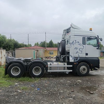 Shandeka Traction Truck 390HP Diesel Engine 6*4/4*2/6*2 with Customized Request